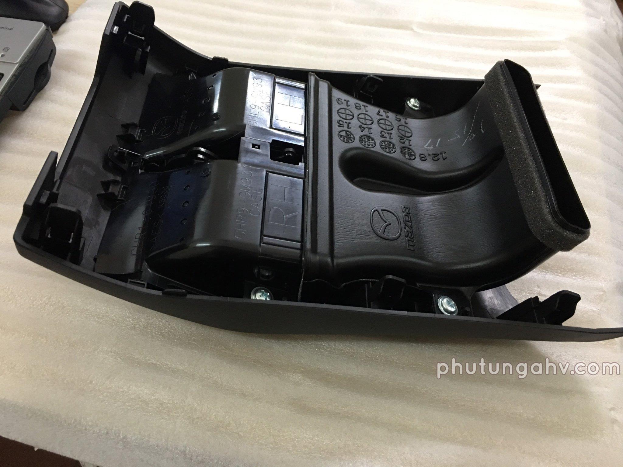 GHR164930A02 Ổ GIÓ SAU GRILLE(C), MAZDA 6 CÁI PHẦN NỘI THẤT