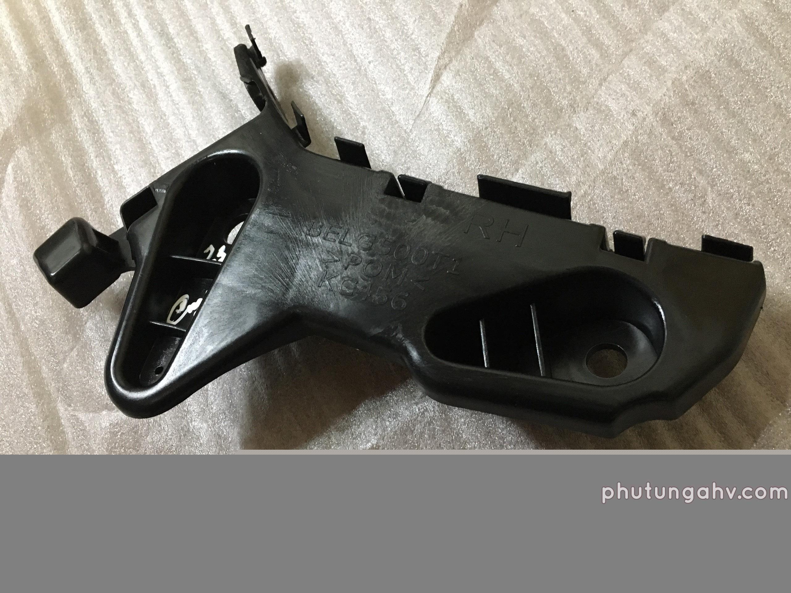 BELG500T1 GIÁ BẮT CẢN TRƯỚC PHỤ RH MAZDA 3 2022 PHỤ TÙNG THÂN VỎ