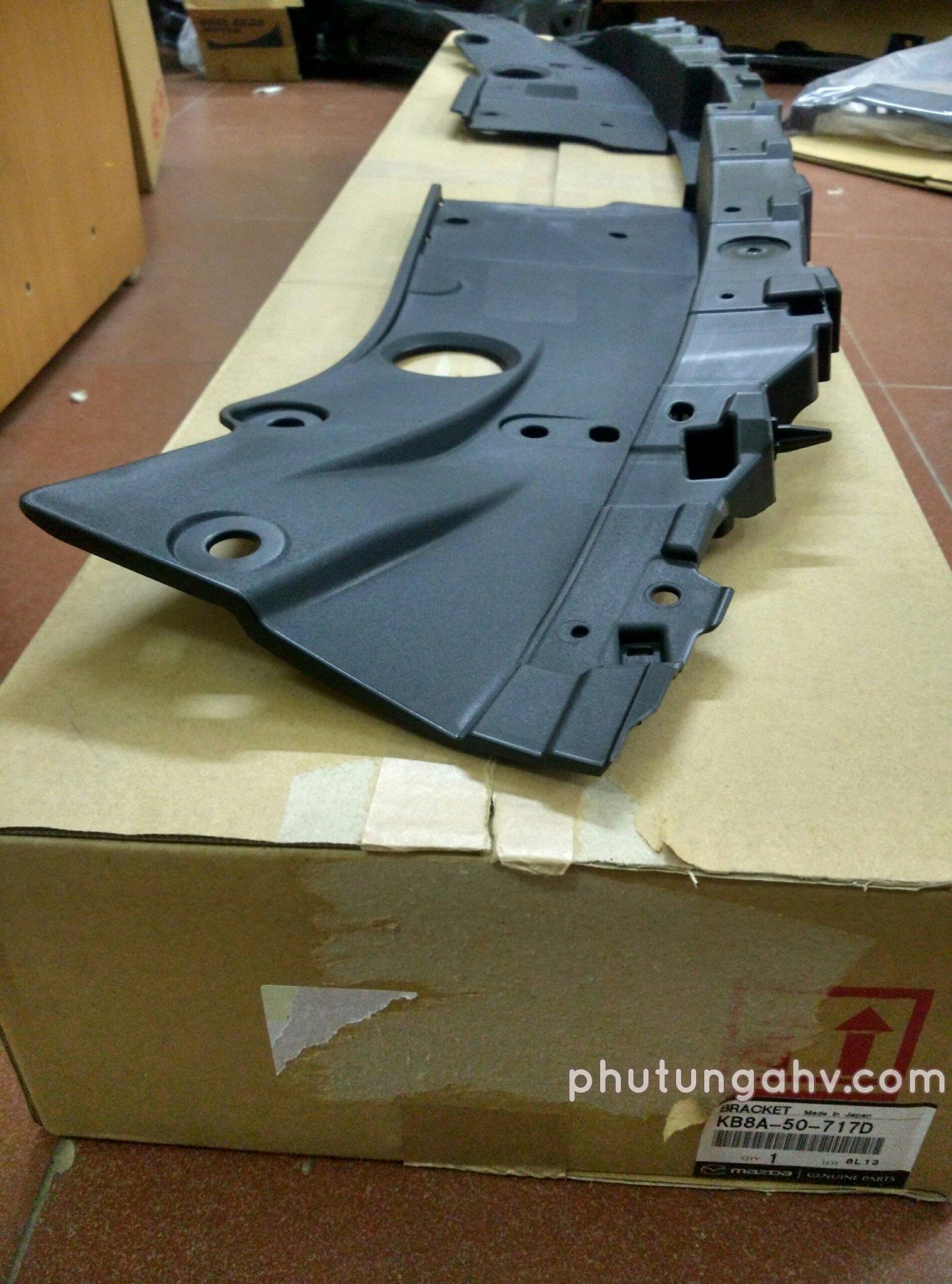 ỐP NHỰA TRÊN KHUNG KÉT NƯỚC	BRKT-GRILLE,LH	MAZDA CX-5 (2017)