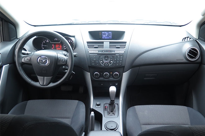 Káº¿t quáº£ hÃ¬nh áº£nh cho ná»i tháº¥t mazda bt50