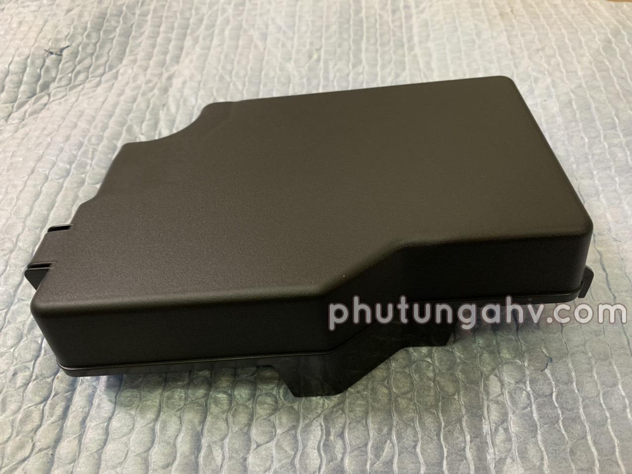 BBM666761  NẮP HỘP CẦU CHÌ TỔNG  COVER,MAIN FUSE BLOC