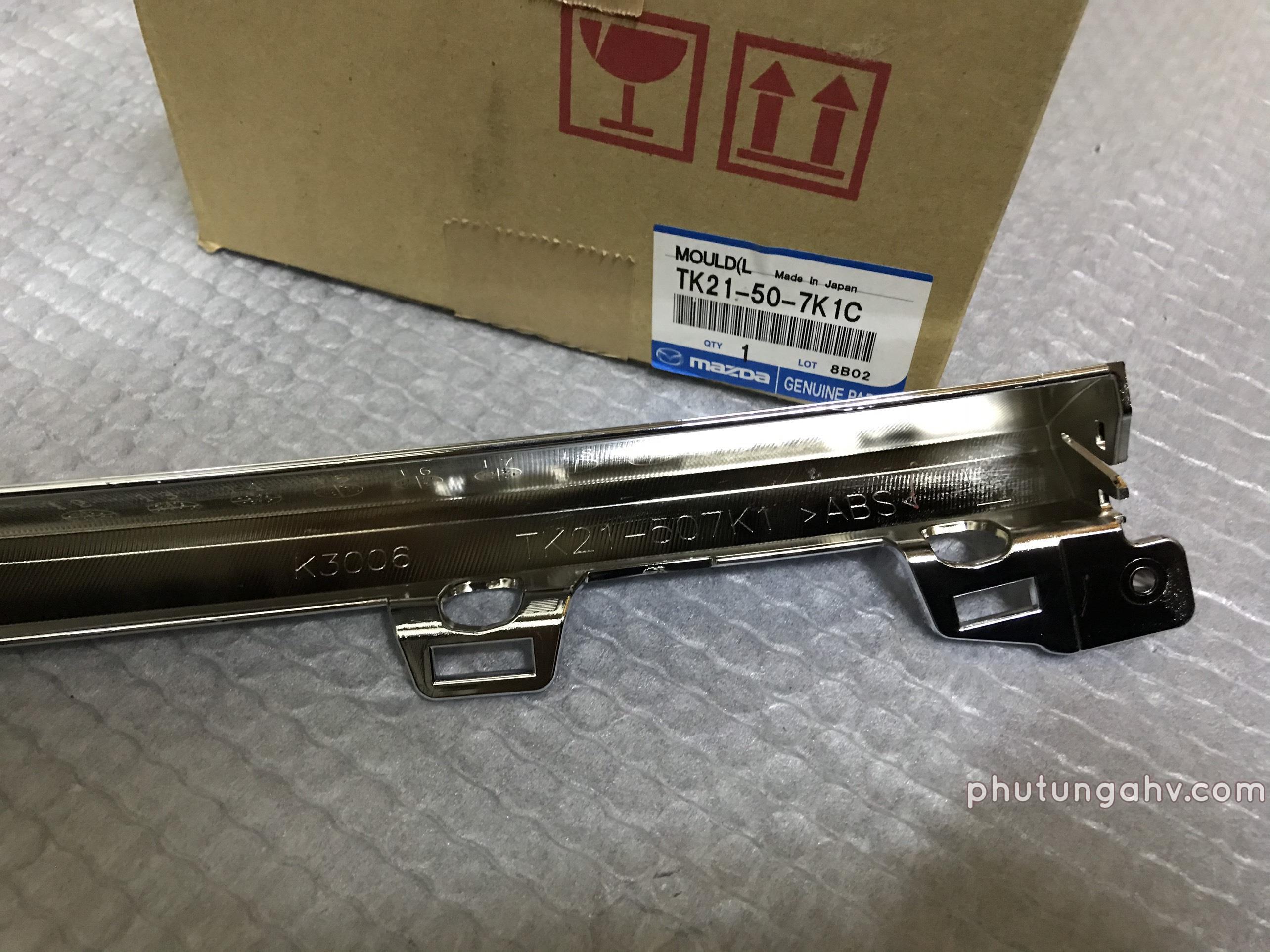 TK21507K1C	NẸP DƯỚI CA LĂNG, TRÁI	MOULD(L),FRONT