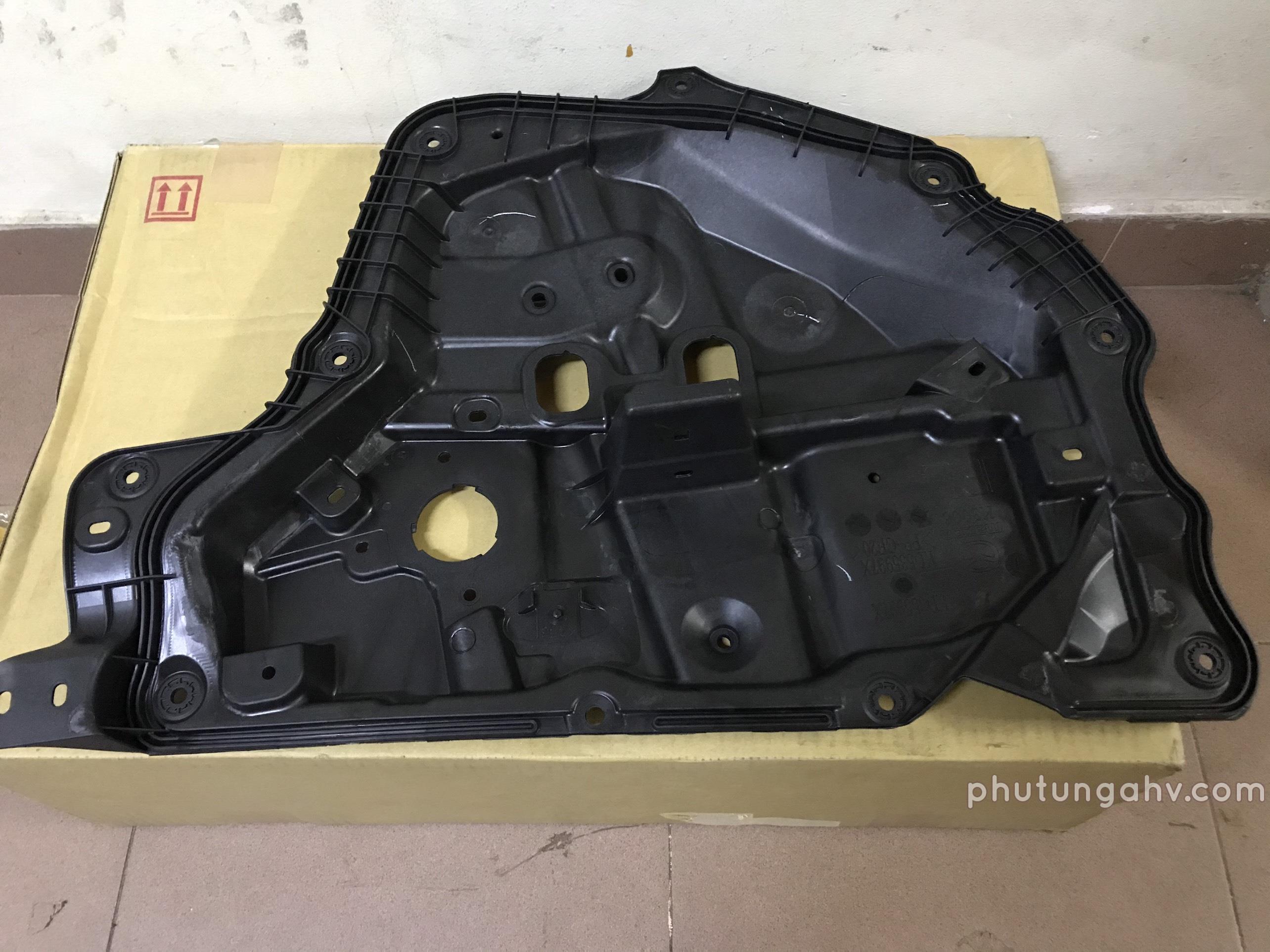 KD535997X	KD535997XA  CHỐNG ỒN CỬA TRƯỚC, TRÁI	CARRIER(L),DOOR MODU