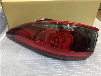 Đèn lái sau Mazda 6