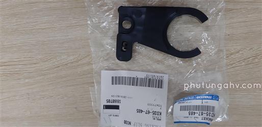 ĐẾ GIỮ ỐNG NƯỚC XỊT KÍNHBRACKET,WASHER TANK  MAZDA CX-5
