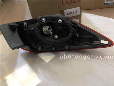 ĐÈN LÁI SAU NGOÀI, PHẢI